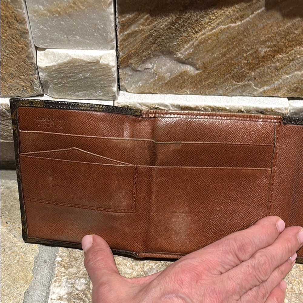 Louis Vuitton Monogram Brown Wallet (unisex) - Picture 3 of 14